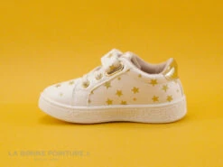 DT New York B313490 - Blanc - Etoiles Or - Basket Fille -Magasin De Chaussures cd24607c73b9e66c561f35ea11d5d5ef img 2005.jpg 162379