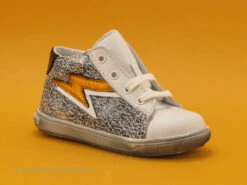 Bopy RECLAIR Blanc - Imprime Argent - Chaussure Montante Fille 13 Bopy RECLAIR Blanc - Imprime Argent - Chaussure Montante Fille -Magasin De Chaussures cd24607c73b9e66c561f35ea11d5d5ef img 2987.jpg 150675