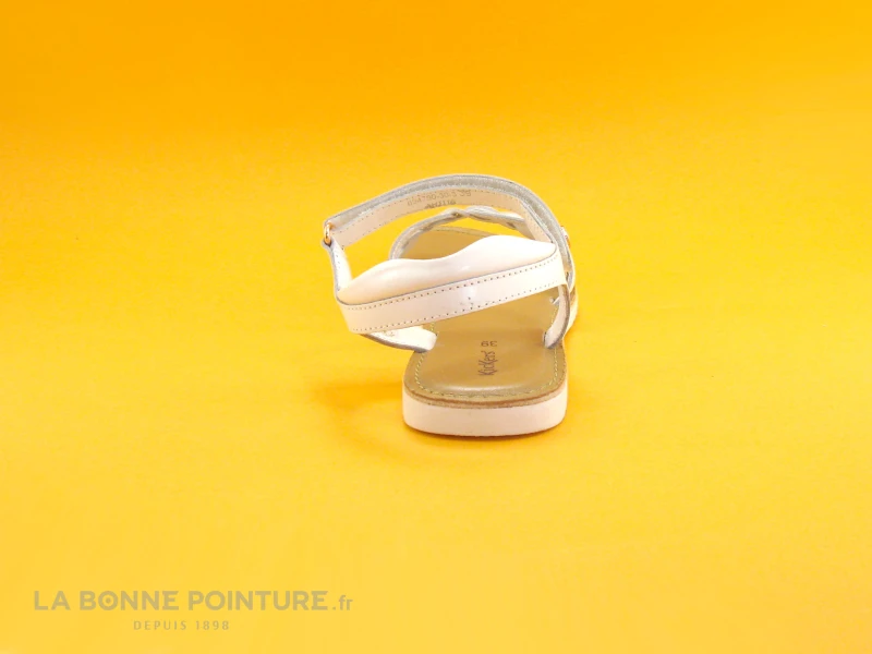 Kickers BETTY Blanc - 694790-30-3 - Nu-pieds Fille 6 Kickers BETTY Blanc - 694790-30-3 - Nu-pieds Fille – Image 4