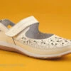 Enza Nucci LS4615 Blanc - Fleurs - Ballerine A Velcro Femme -Magasin De Chaussures cd24607c73b9e66c561f35ea11d5d5ef img 6722.jpg 167648
